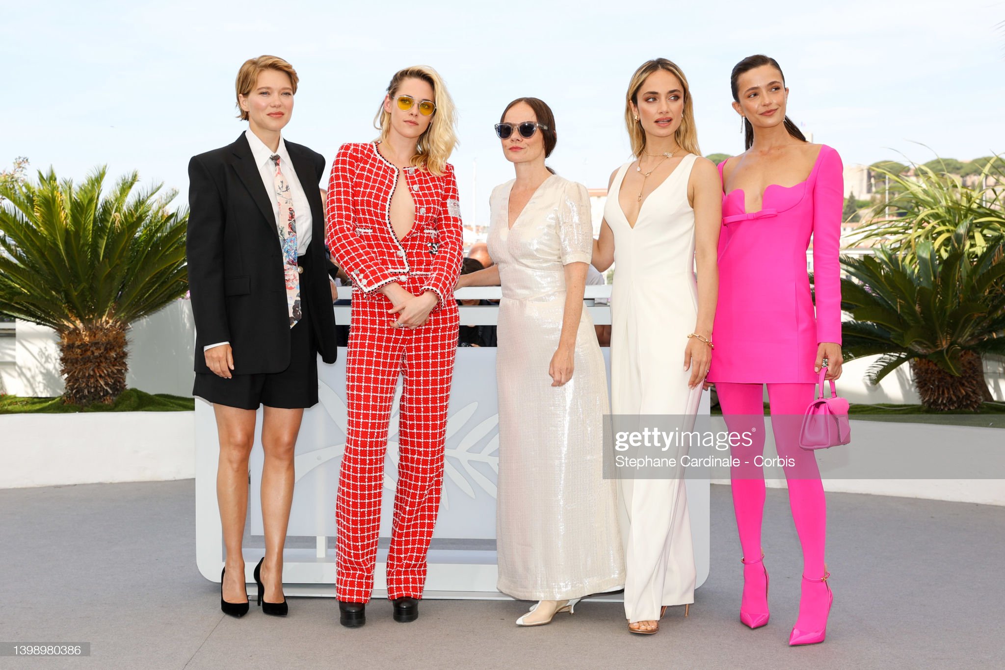 cannes-2022-crimes-of-the-future-david-cronenberg-denise-capezza-foto-cast-20-lea-seydoux-kristen-stewart-lihi-kornowski