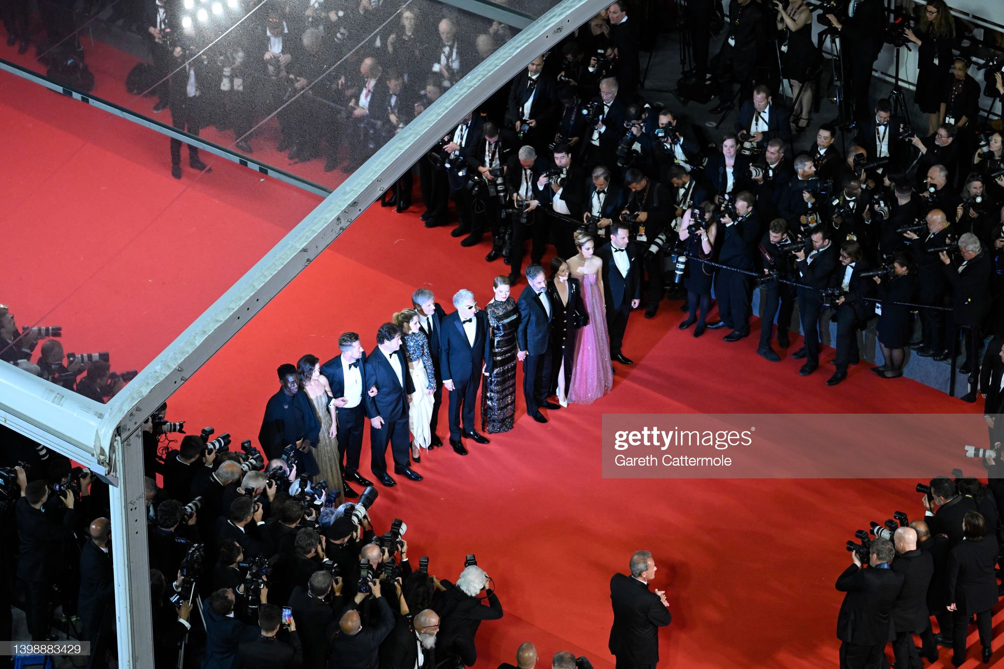 cannes-2022-crimes-of-the-future-david-cronenberg-denise-capezza-foto-cast-27-lea-seydoux-viggo-mortensen-kristen-stewart-lihi-kornowski