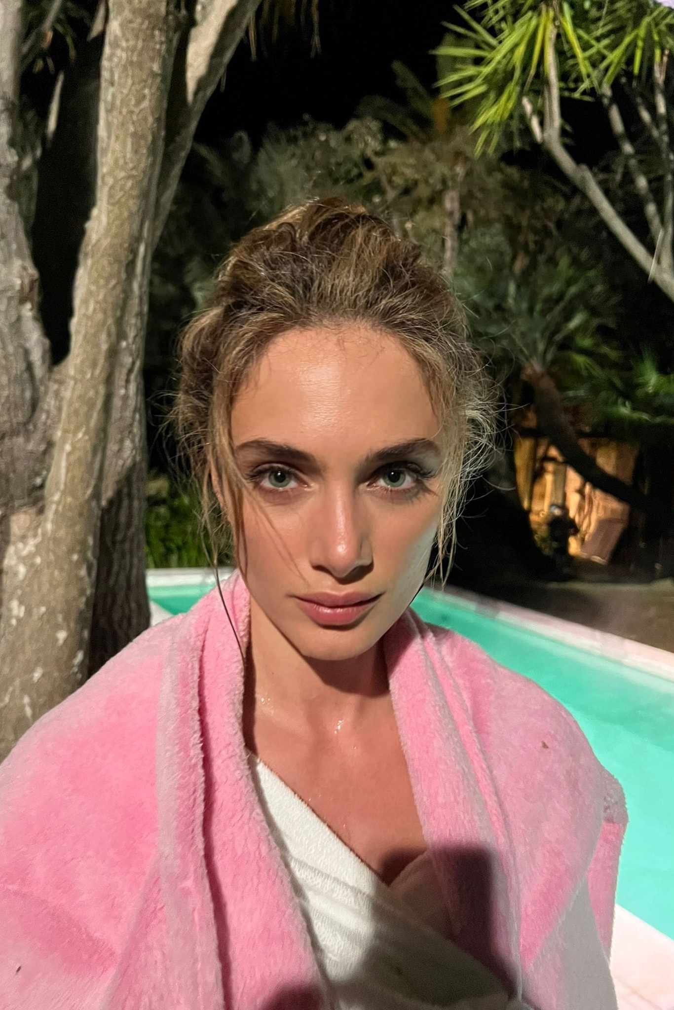 Inganno-Deceitful-Love-denise-capezza-netflix-serie-tv-series-marina-elia-gabriella