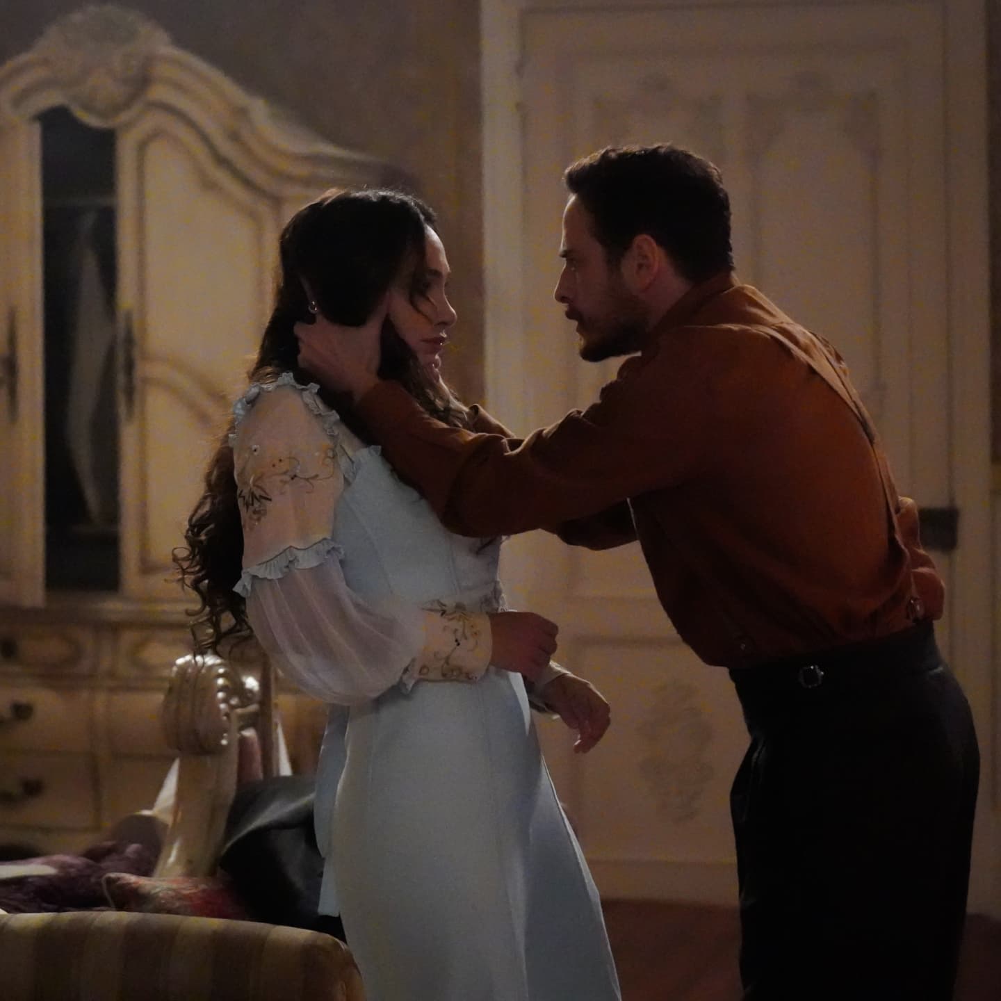 Şakir-Paşa-Ailesi-denise-capezza-aniesi-now-tv